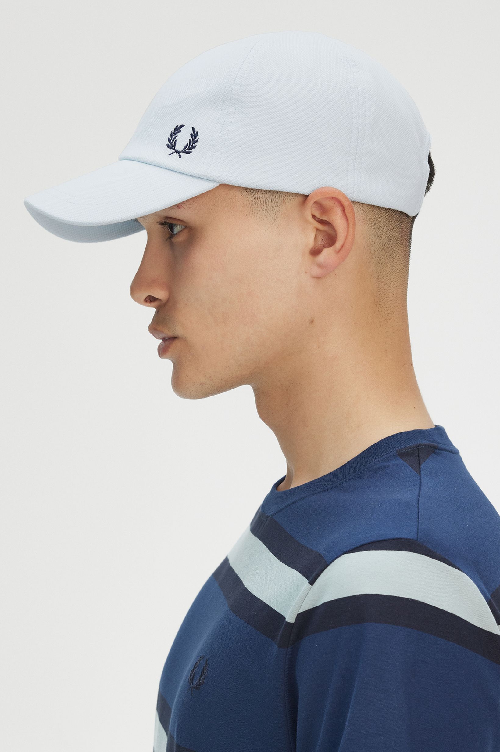 Fred Perry Pique Classic Cap in Snowwhite/Courtgreen