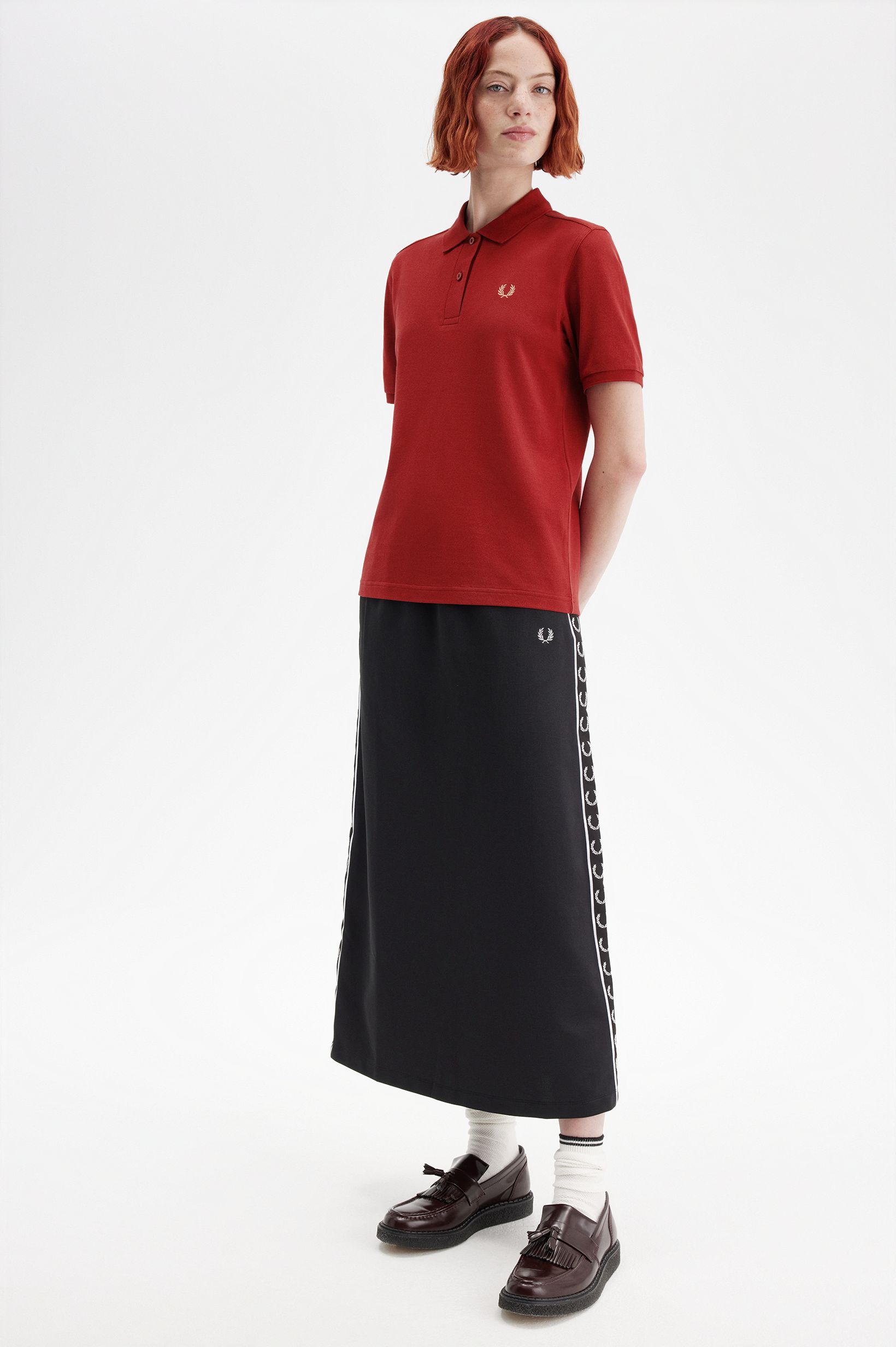 Fred Perry Damen Poloshirt in Burnet Red/Pitty Pink