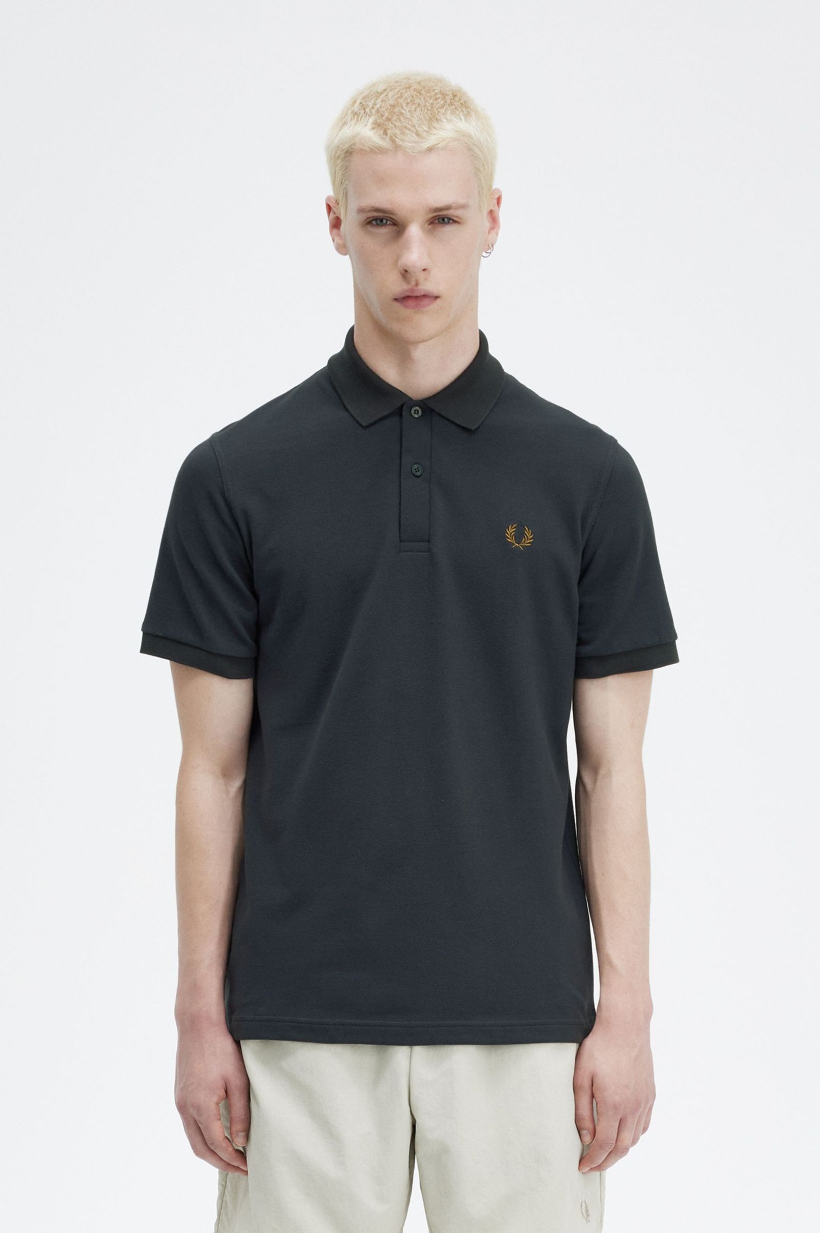 Fred Perry Poloshirt M3 in Nachtgrün/Caramel