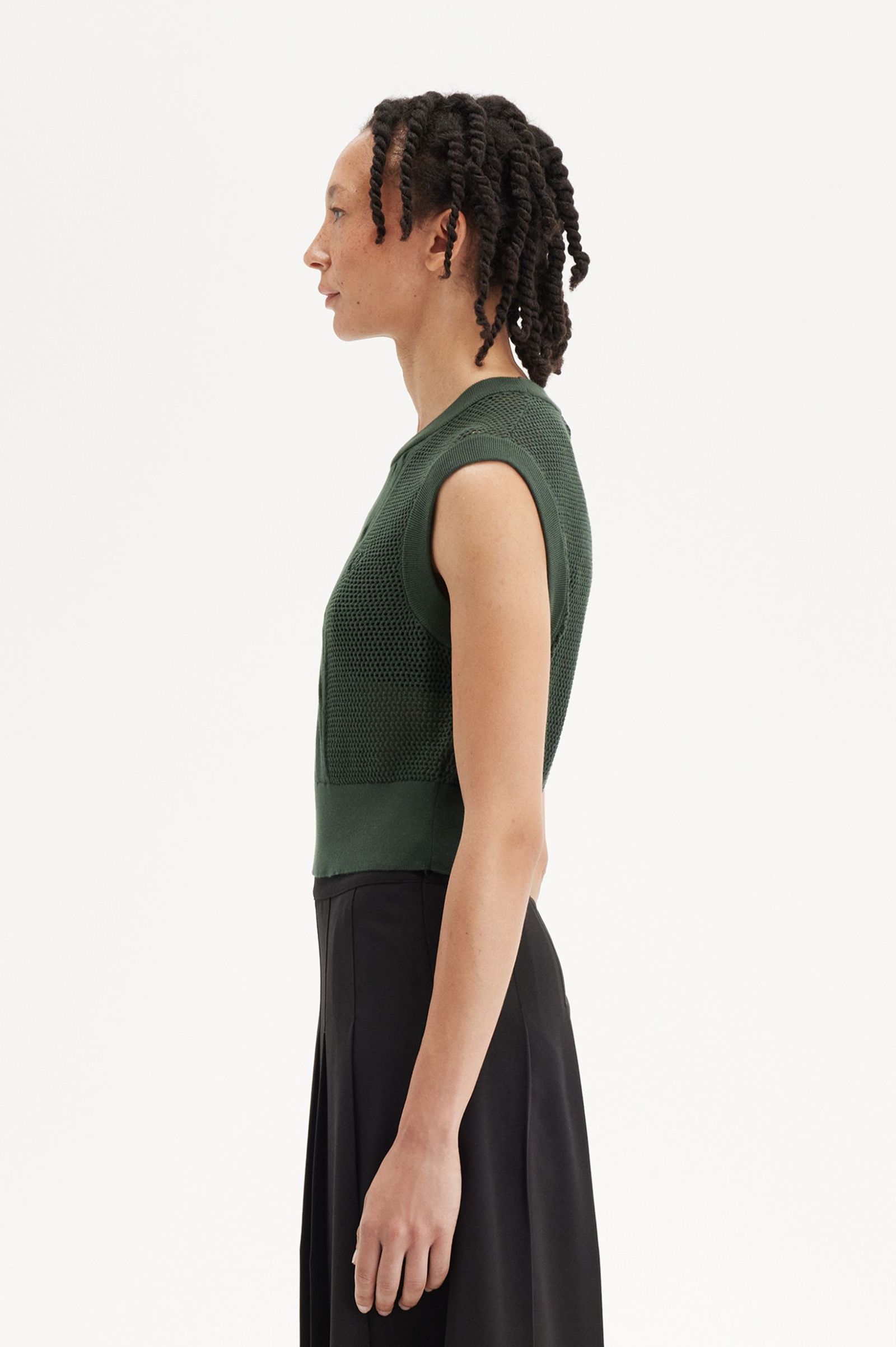 Fred Perry Textured Knitted Tank in Court Green