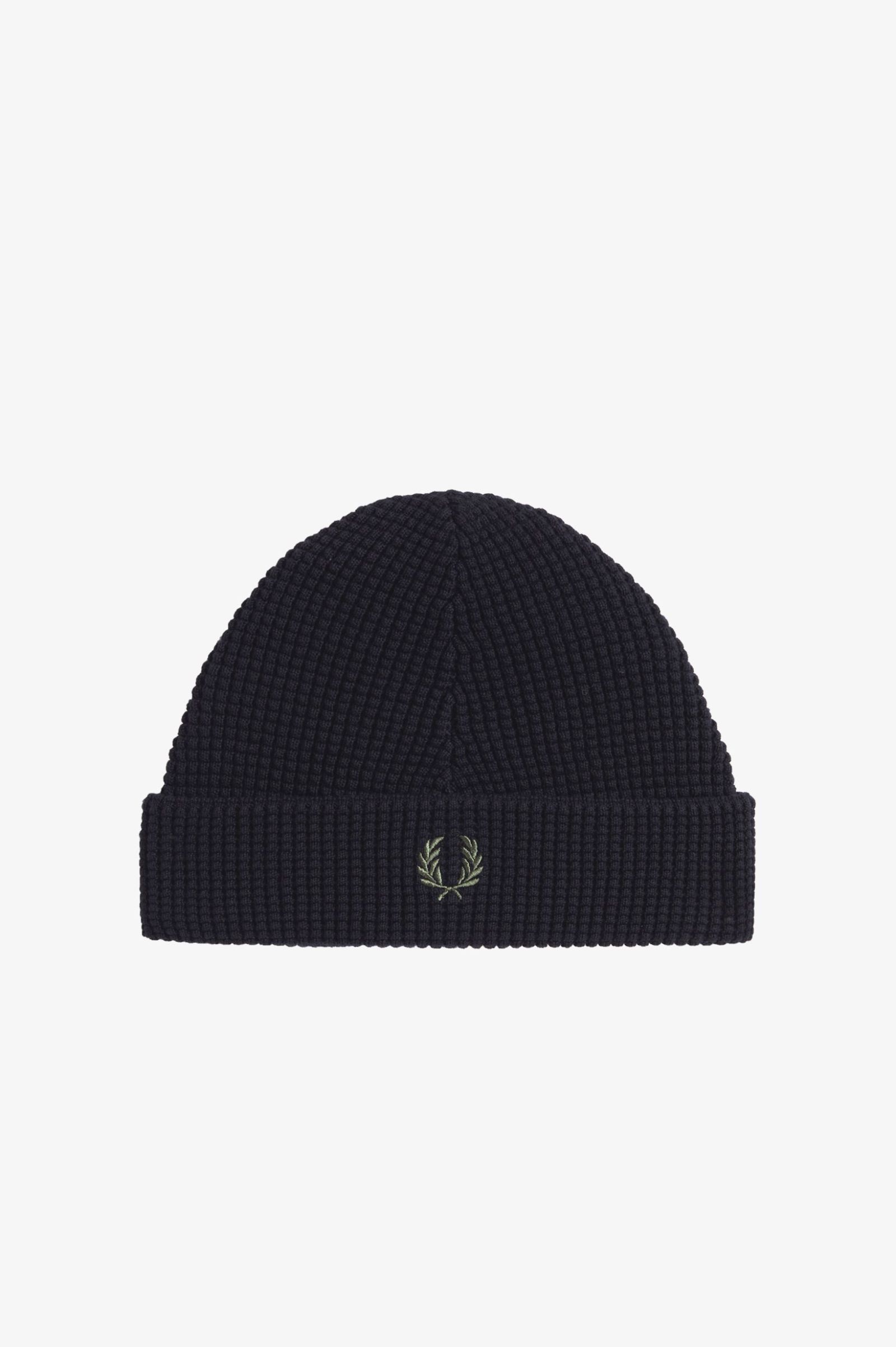 Fred Perry Waffle Knit Beanie in Black And Green