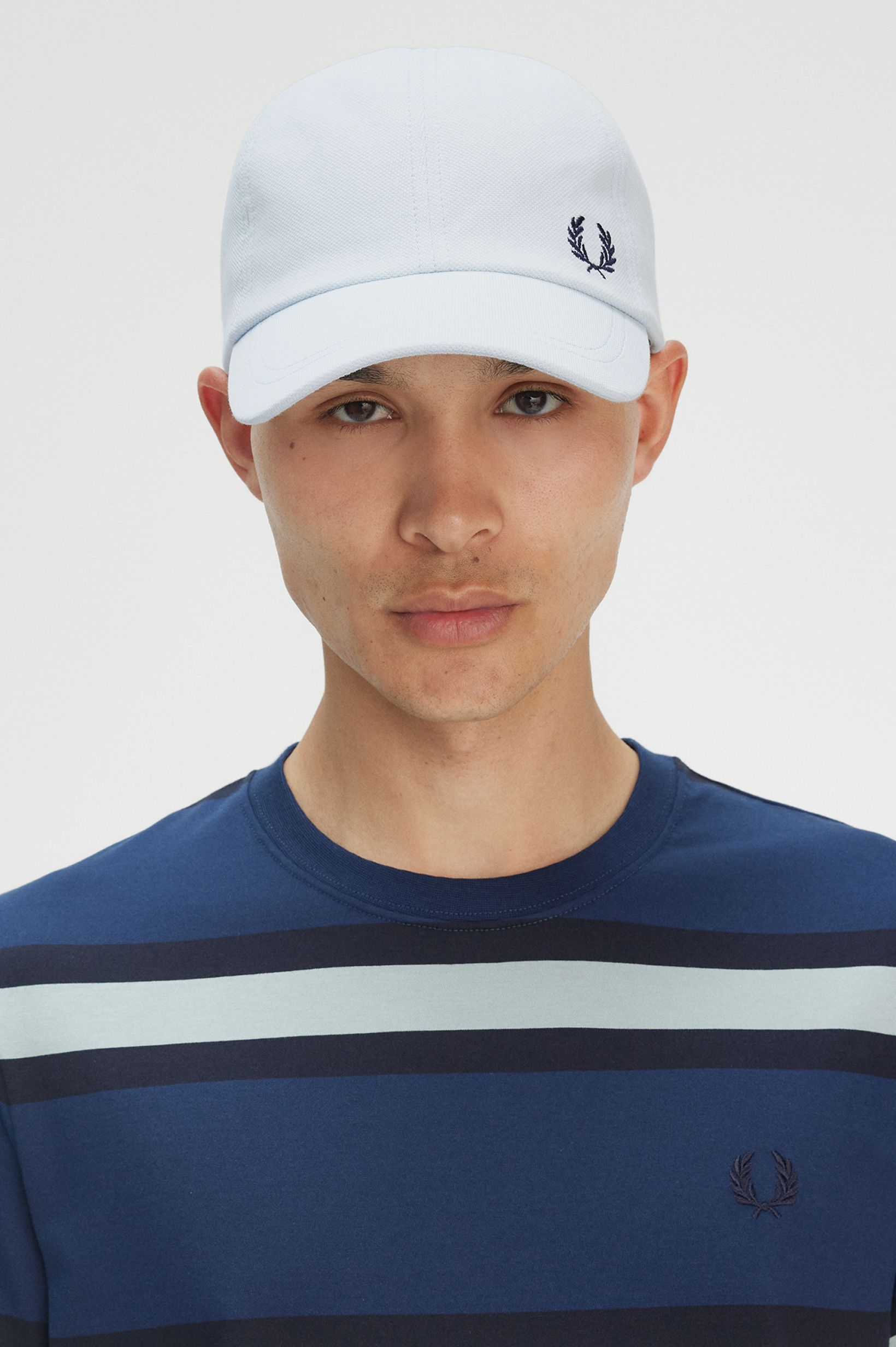 Fred Perry Pique Classic Cap in Snowwhite/Courtgreen