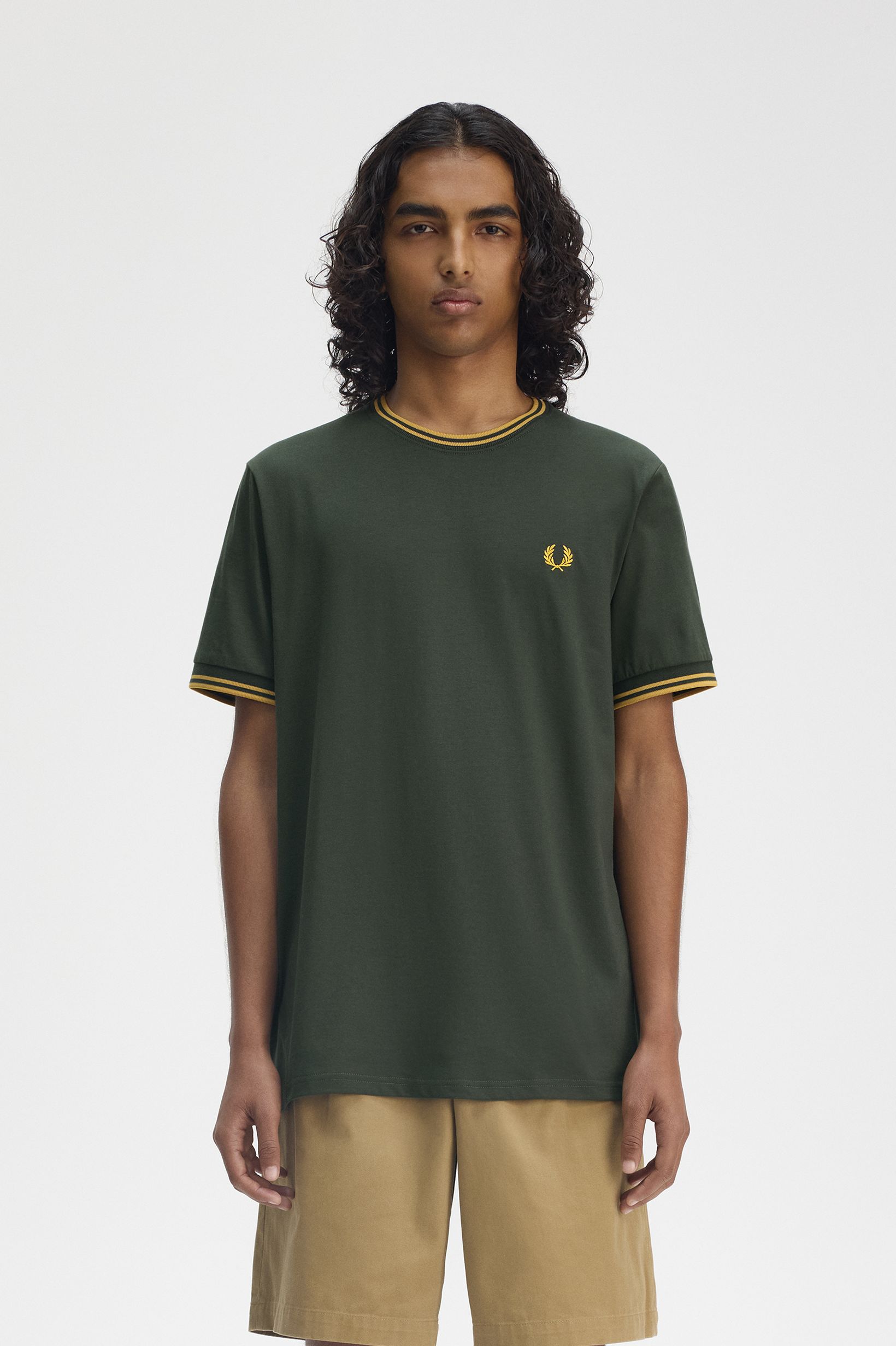 Fred Perry Twin Tipped T-Shirt in Courtgreen/Honeycomb