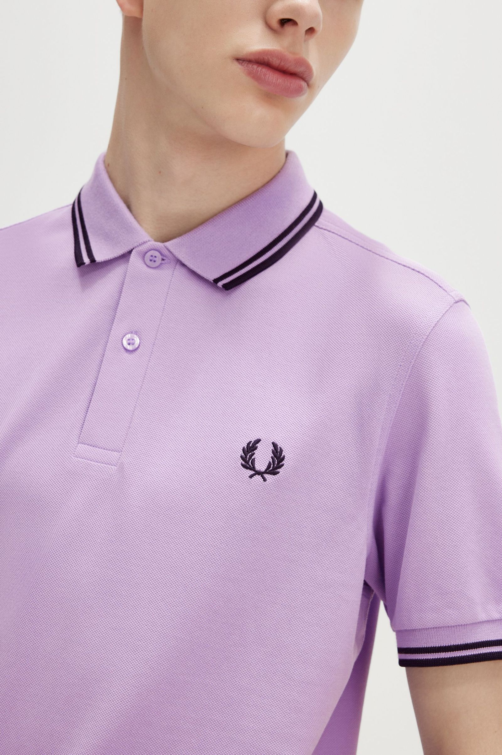 Fred Perry M3600 Twin Tipped Shirt in Ultraviolet / Navy / Navy